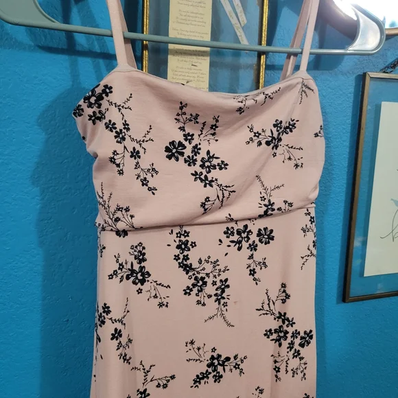 Urban Heritage Asymmetrical Pink Floral Dress - Picture 2 of 9